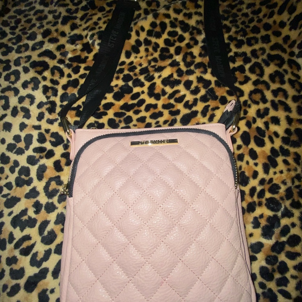 STEVE MADDEN Faux Leather Quilted Crossbody Bag Purse pink